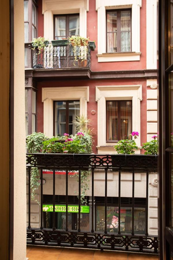 Acogedor Apartamento En El Centro Del Casco Viejo Bilbau Exterior foto